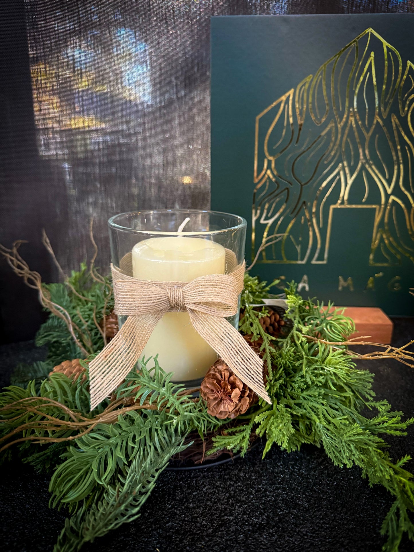 MIXED PINE/CEDAR/PINE CONE CENTERPIECE WITH GLASS CONTAINER CANDLEHOLDER