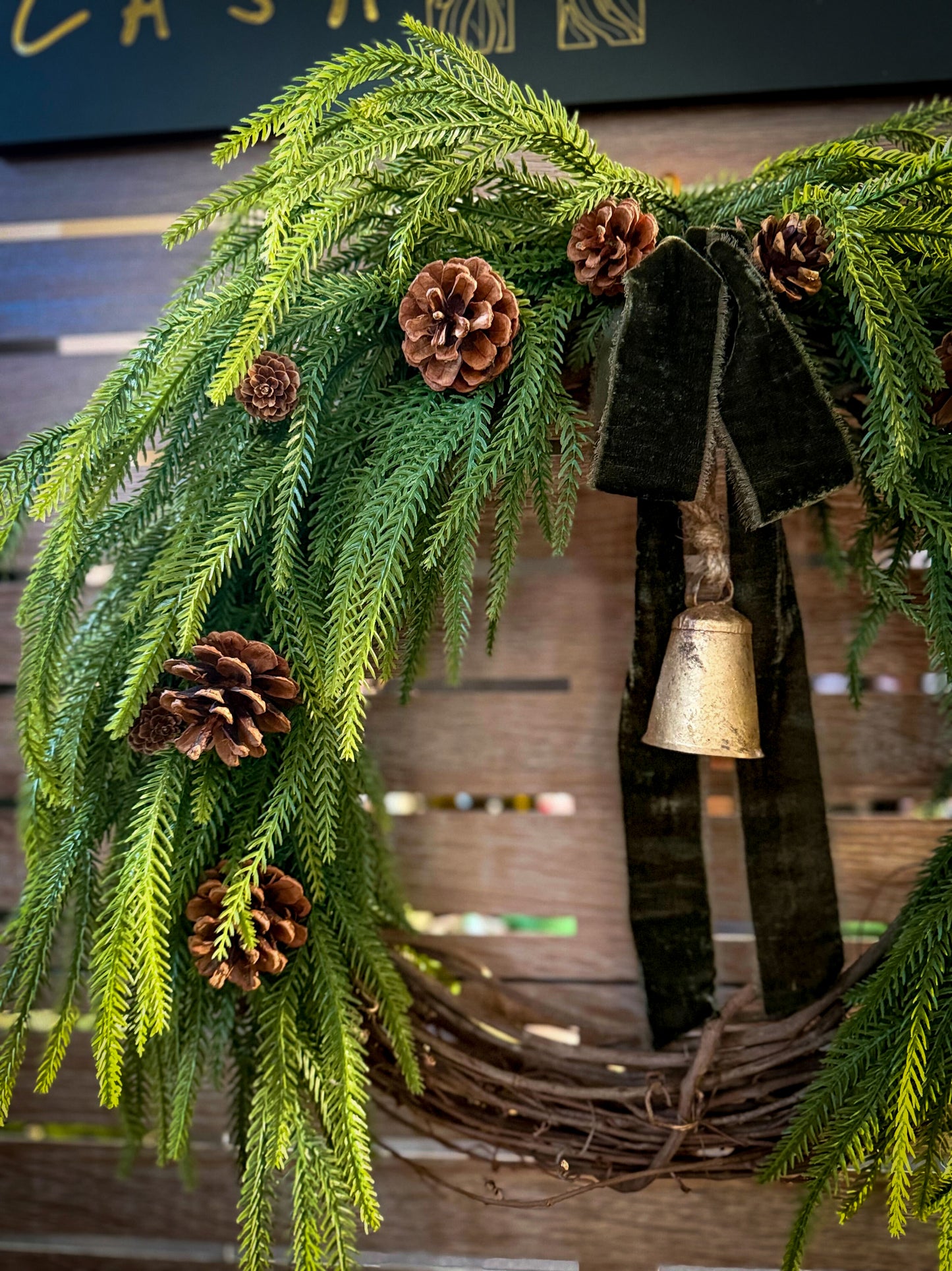 18" GRAPEVINE WREATH
