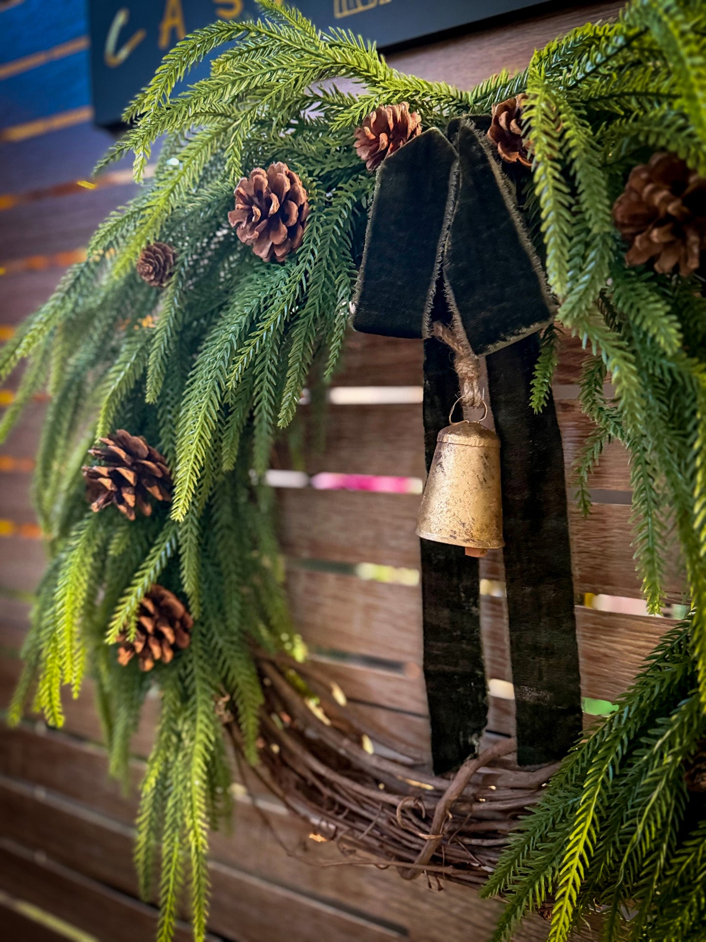 18" GRAPEVINE WREATH